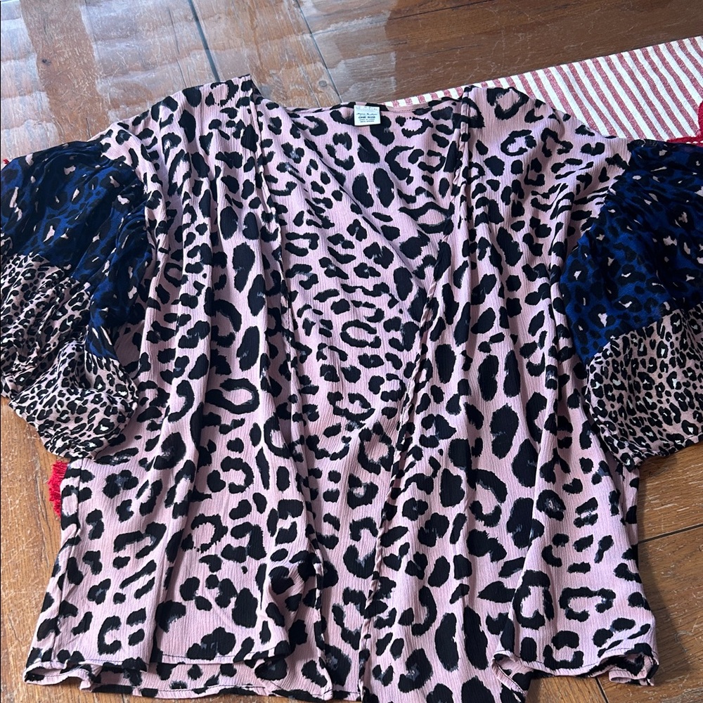 Anna & Ava Pink and Black leopard print Kimono open cardigan